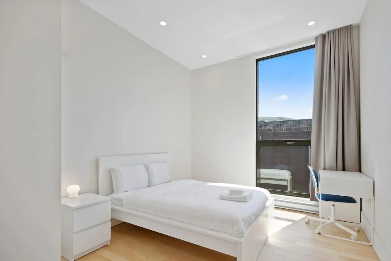 Amazing And Spacious 5Br2B In Heart Of Plateau Zt8 Montreal